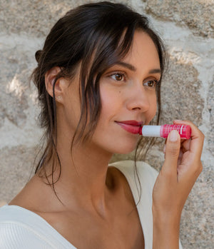 Bálsamo labial nutritivo con color 4,5g